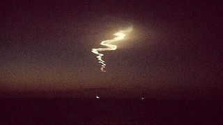 Zigzagging light of unknown origin spotted in Hawaii (Updated)